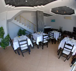 Villa Doka - Restaurant