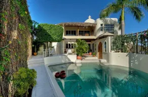 1013 - Villa Maya - Pool