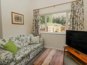 Gardener's Cottage - Living area