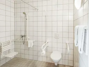 B&B HOTEL Hannover-Garbsen - Badeværelse