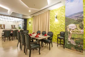 Mantris Hotel - Restaurant