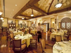 Gulf Executive Residence - Restaurant