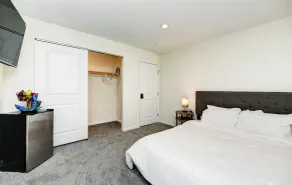Top-Notch Columbus Retreat with on Demand Driver - Chambre