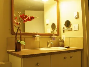 YPC Fitness & Accomodations - Bathroom