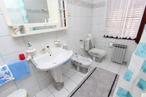 Rooms and Apartment Sanja - Baño