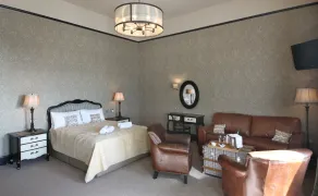 West Highland Hotel - Room