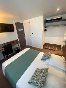 Hôtel du Louvre Cherbourg-Octeville - Chambre