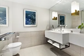 Hotel Continental - Bathroom
