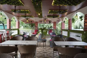 Palm Springs Beach Resort - Gorai - Restaurant