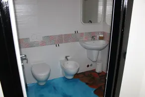 Follow Me B&B - Bathroom
