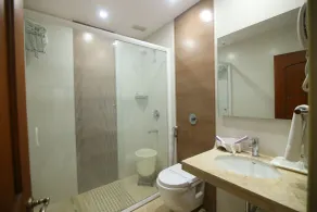 Daspalla Executive Court - Bathroom