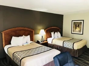 Days Inn by Wyndham Charlotte/Woodlawn Near Carowinds - Room