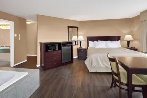 Days Inn by Wyndham Kamloops BC - Chambre