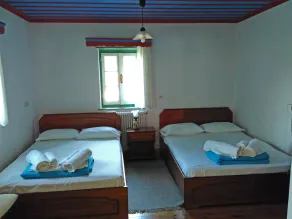 Guesthouse Iro - Chambre