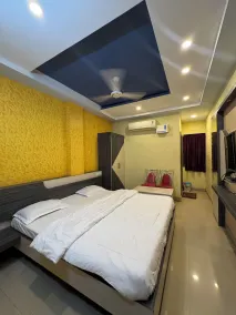 Hotel Asha Pride - Room