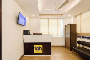 FabHotel Ramhan - Nr Patel Nagar Metro - Receção