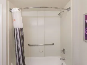 La Quinta Inn by Wyndham Fresno Yosemite - Salle de bain