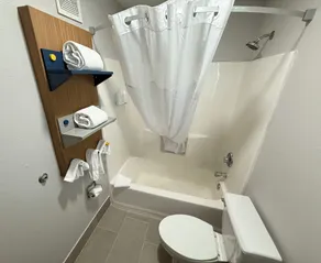 Microtel Inn & Suites by Wyndham Sioux Falls - Salle de bain