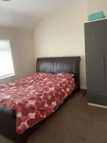 Cleeve Road House - Camera