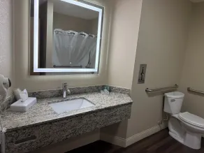 Best Western Dodgeville Inn & Suites - Badeværelse