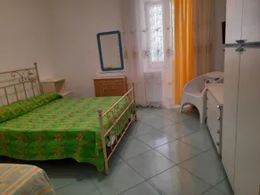 Ferienwohnung mit Garten, Terrasse und Grill | Meerblick - Zimmer