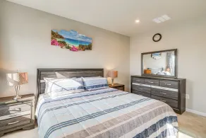 30 Mi to Downtown DC: Charming Dale City Townhome! - Interiör