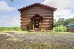 Peaceful 2-cabin Property: 1 Mi to Current River! - Innvendig