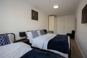 Renfrew House - Room