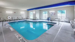 Cobblestone Hotel & Suites Hartford - Piscine