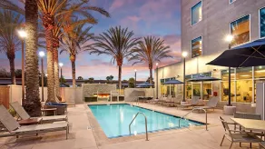 AC Hotel by Marriott Los Angeles South Bay - Piscine