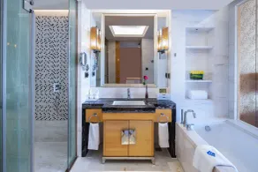 Wyndham Grand Plaza Royale Colorful Yunnan - Bathroom