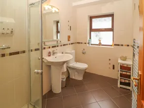 Starbay House - Bathroom