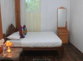 Ruk Sewana Villa Tree House - Room