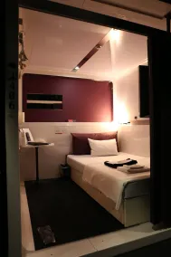 First Cabin Midosuji Namba - Room