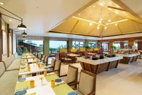 Radisson Blu Resort Dharamshala - Restaurant