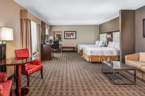 Holiday Inn Express & Suites Lantana by IHG - Room