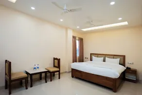 HOTEL SHIVA NILAY INN - Room