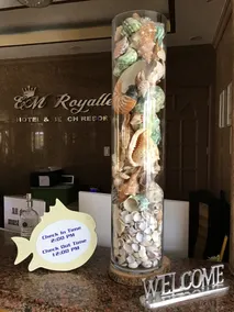 EM Royalle Hotel & Beach Resort - Rezeption
