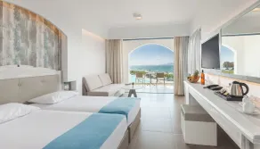 The Aeolos Beach Hotel - Vue de la chambre