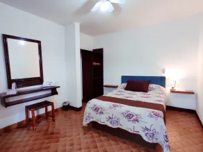 Hotel Nuevo María Isabel - Quarto