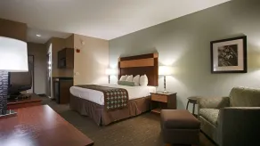 Best Western Plus Texarkana Inn and Suites - Room