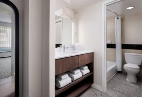 Sonesta ES Suites Chicago Downtown Magnificent Mile Medical - Salle de bain