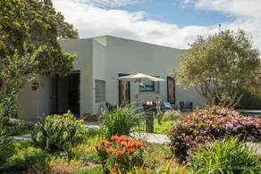 Schulphoek Seafront Boutique Hotel - Reception