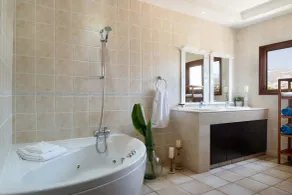 Amera Villas - Bathroom