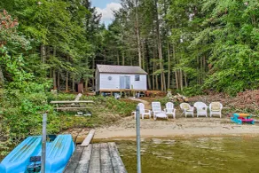 Hartford Cottage w/ Private Beach on Bear Pond! - Innenbereich