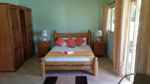 Bedier Villa Self-catering Apartments - Rum