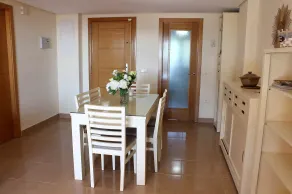PLAYA ANGEL - Essbereich im Zimmer
