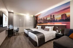 Manhattan Hotel Bangkok - Room