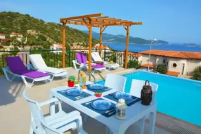 Soral Villa - Pool