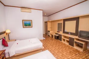 Puri Saron Hotel Madangan - Gianyar - Habitación